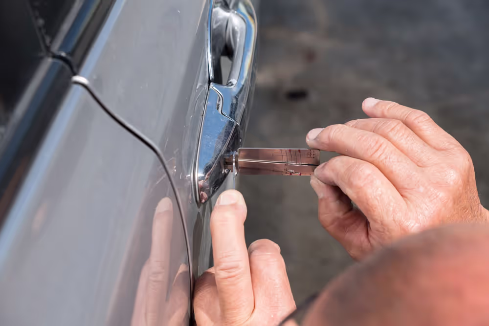 Nouzové otevření automobilu bez poškození